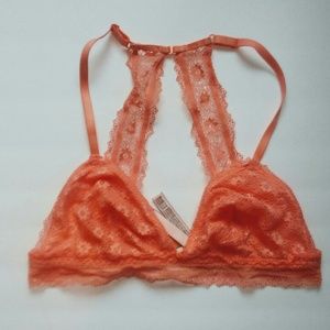 Victoria's Secret lace bralette size 

L